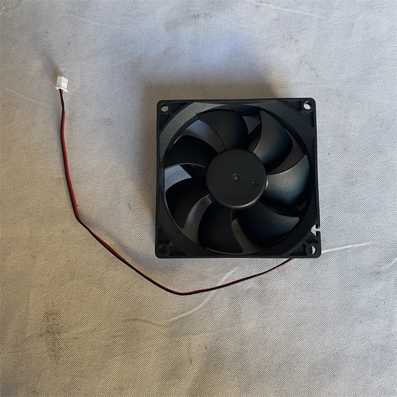 Kipas aliran aksial DC 92x92x25mm, MGA9224UB-O25 9225 24V 0,48 A