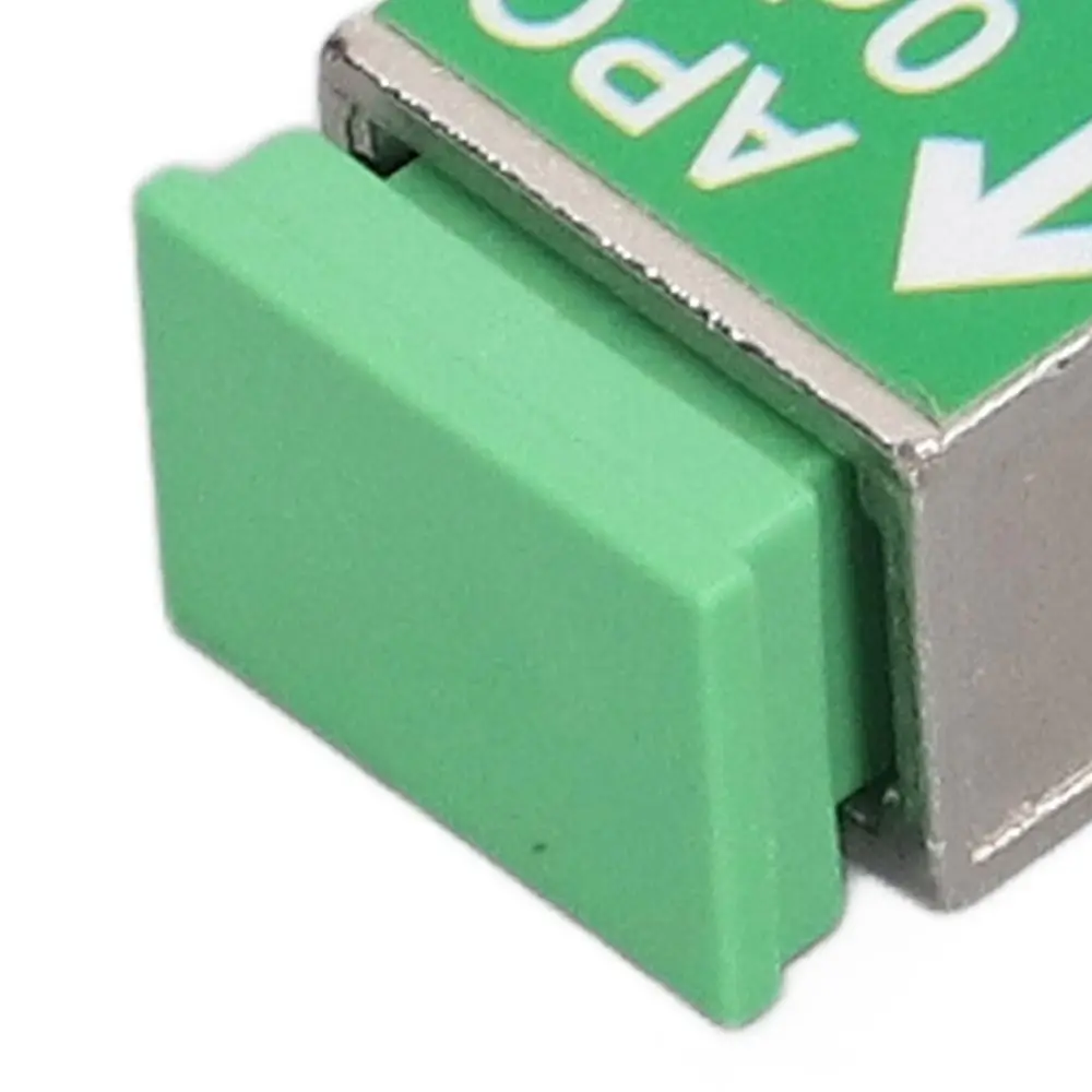 SM 9/125 SC/UPC Male to SC/APC Female Adapter 1200nm To 1600nm Low Loss Fiber Optic Adapter Excellent Isolation
