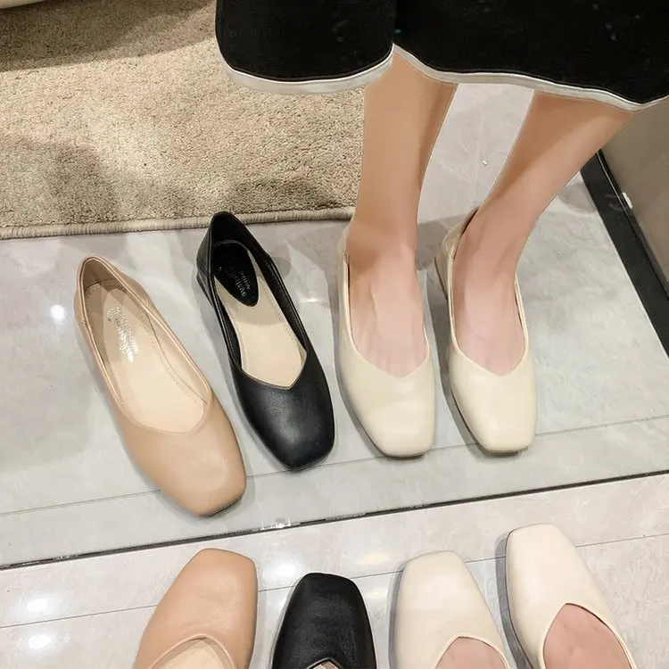 New Fashion Exquisite Ladies Beautiful Solid Color Shallow Mouth Thick Heel Soft Sole Pointed Toe Heel Shoes Ladies High Heels