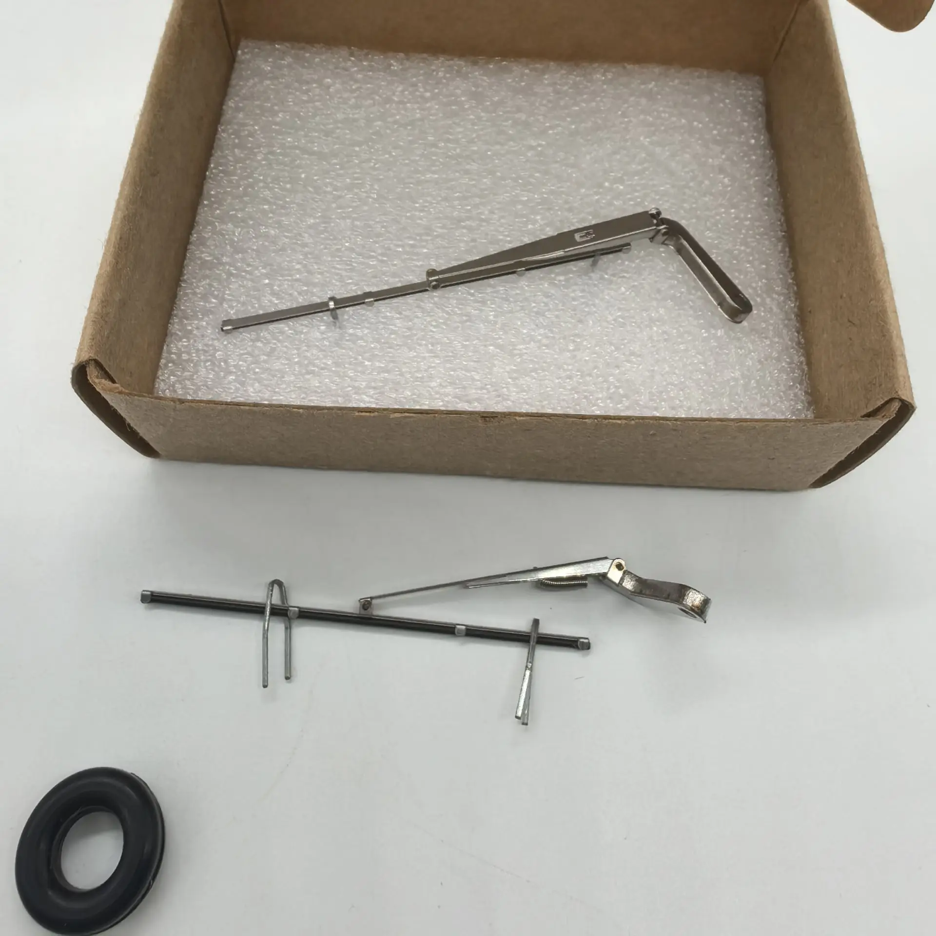 

Scaleclub Model Trailer Dirt Head 1/14 Climbing 1/10 Drift Car With Simulation Metal Windshield Wiper