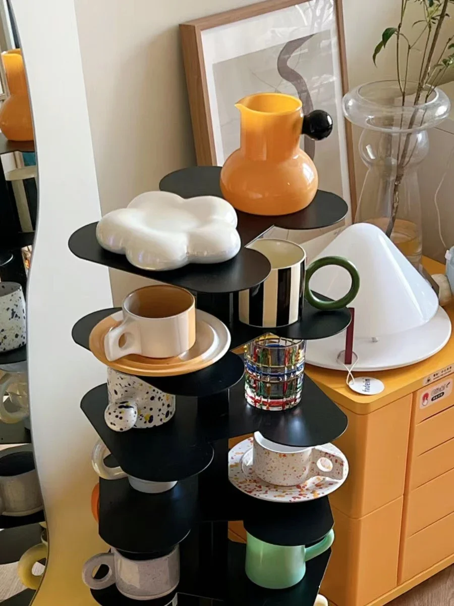 

Floor-to-ceiling cup rack Shelf Home high-end light luxury water cup grid rack coffee storage artifact