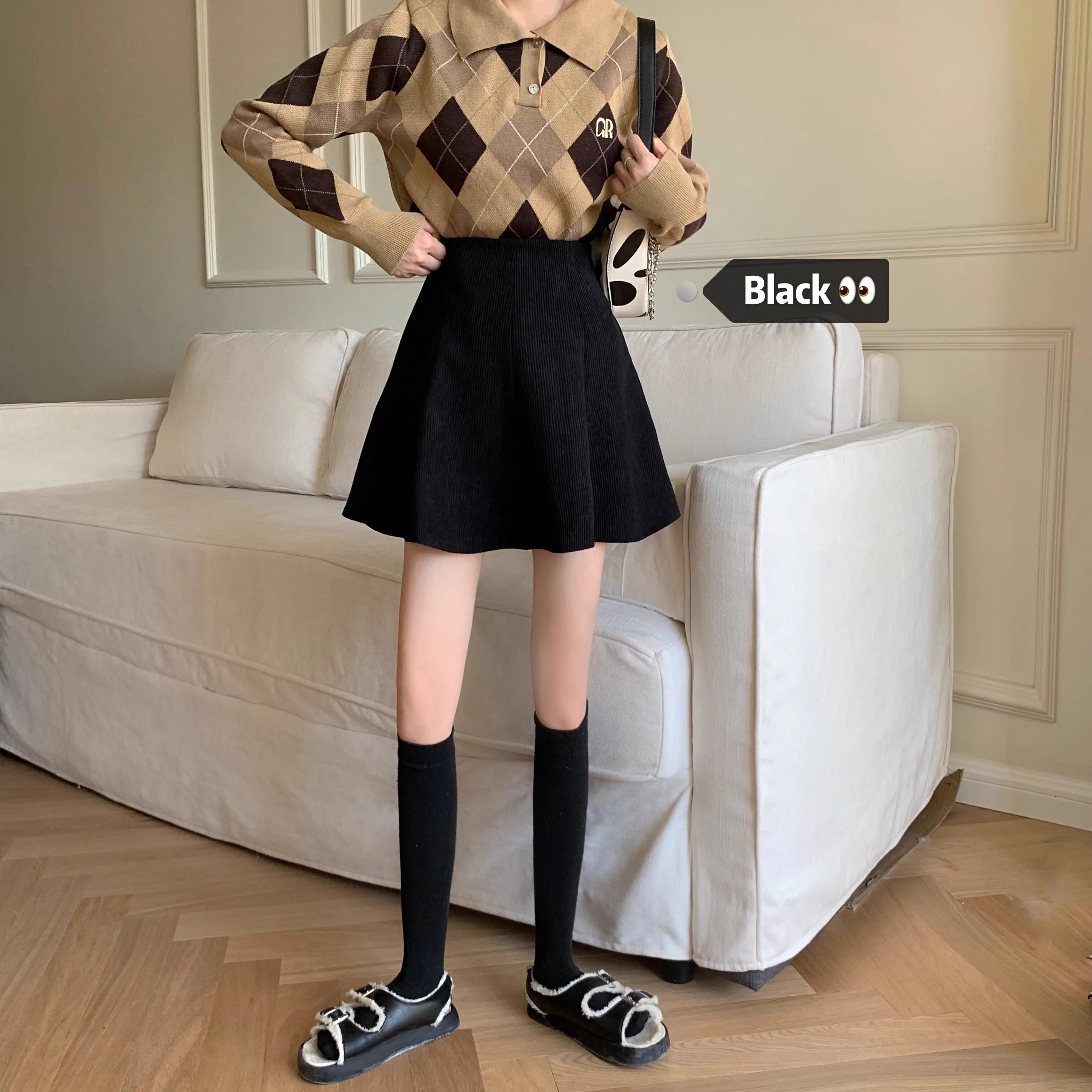 Übergröße Cord-Minirock mit Hoher Taille, A-Linie, Ausgestellt für Damen, Herbst Winter, Weiß Kaffeefarben, Schmal Geschnitten, Hüftumschmeichelnder Skater-Rock – Detail 9