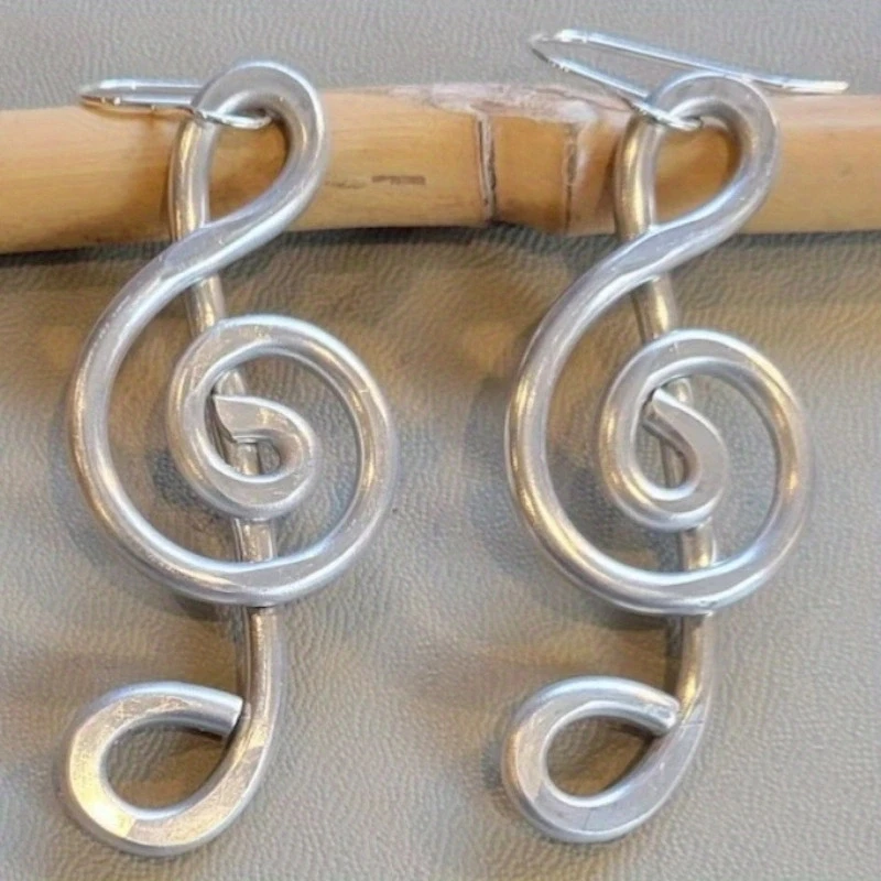 Vintage einfache silberfarbene Metall geometrische Spirale baumelnde Ohrringe für Frauen Schmuck
