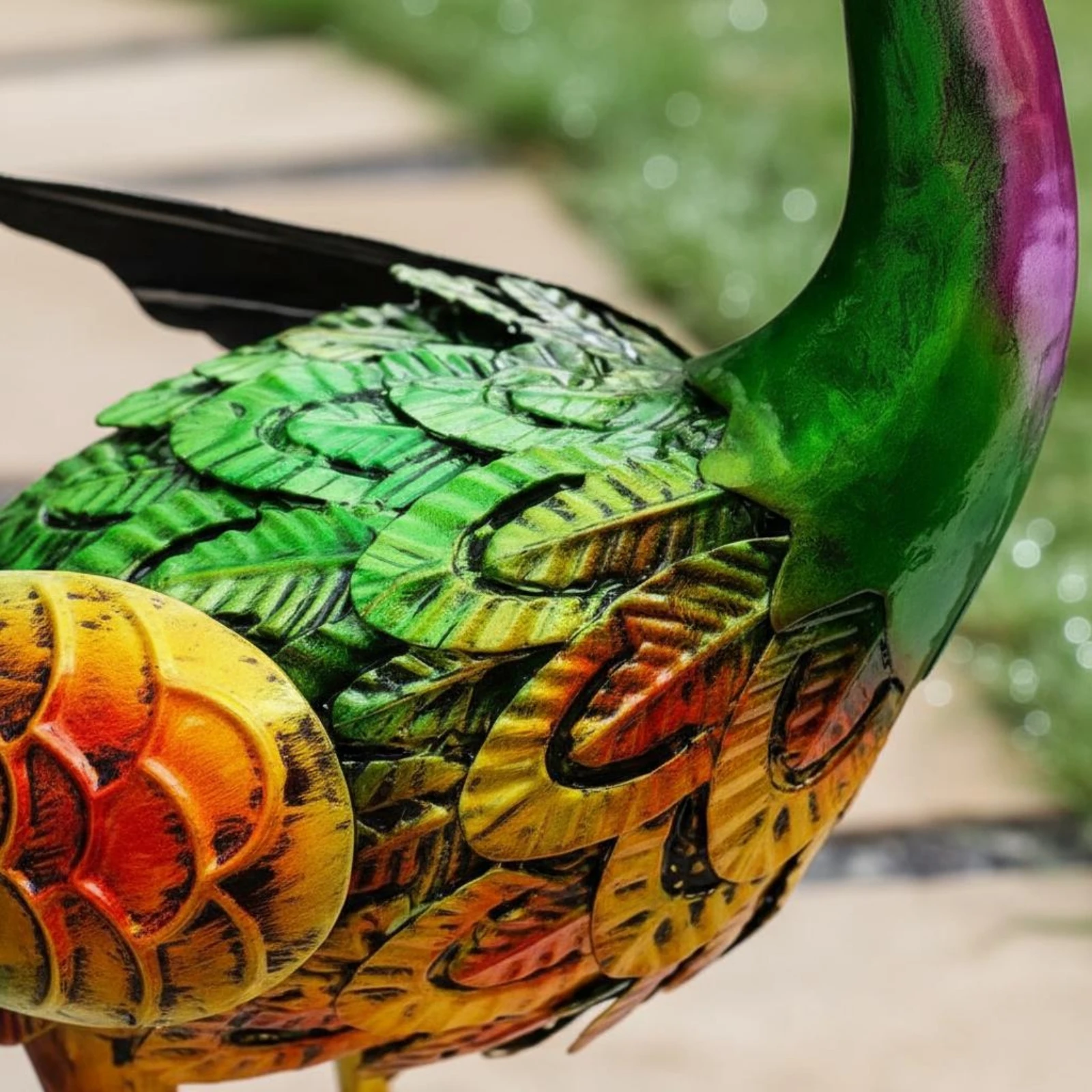 2 Pieces Duck Statue Iron Art Metal Duck Sculpture Yard Ornament Weather-Resistant Vivid Colors for Outdoor, Patio