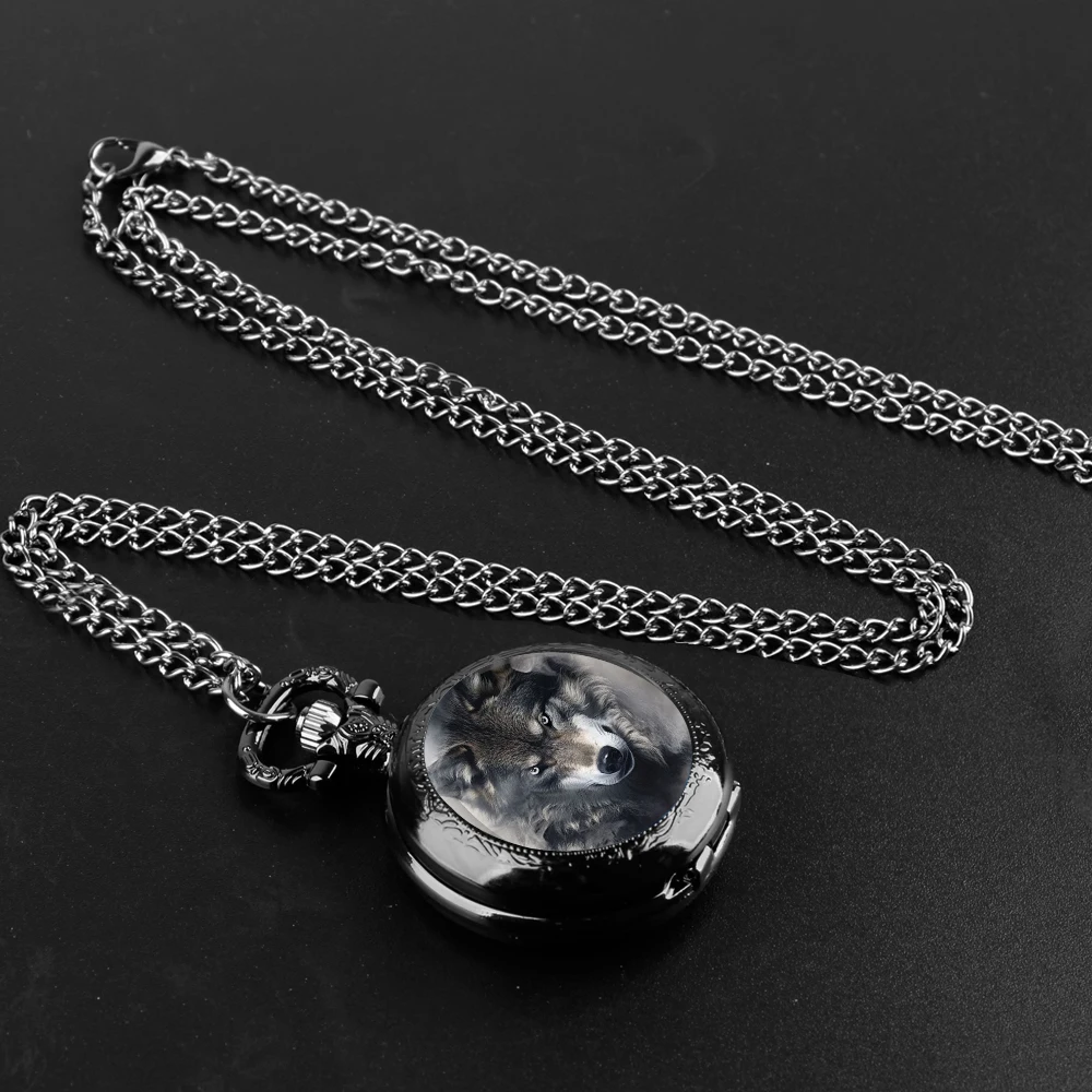 Grey Wolf Design Glass Dome Quartz Pocket Watch With Durable Chain Arabic Numeral Dial For Men And Women Creative Gifts