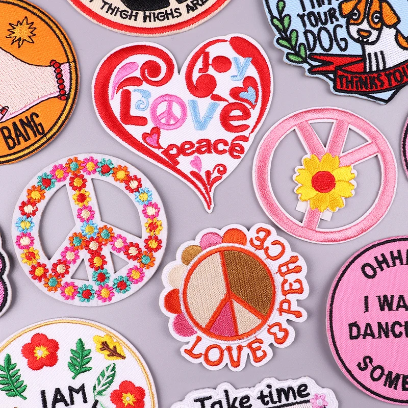 Jean Embroidered DIY Love Peace Patch Cartoon Letter Flower Embroidery Patch Iron On Patches For Clothing thermoadhesive Patches