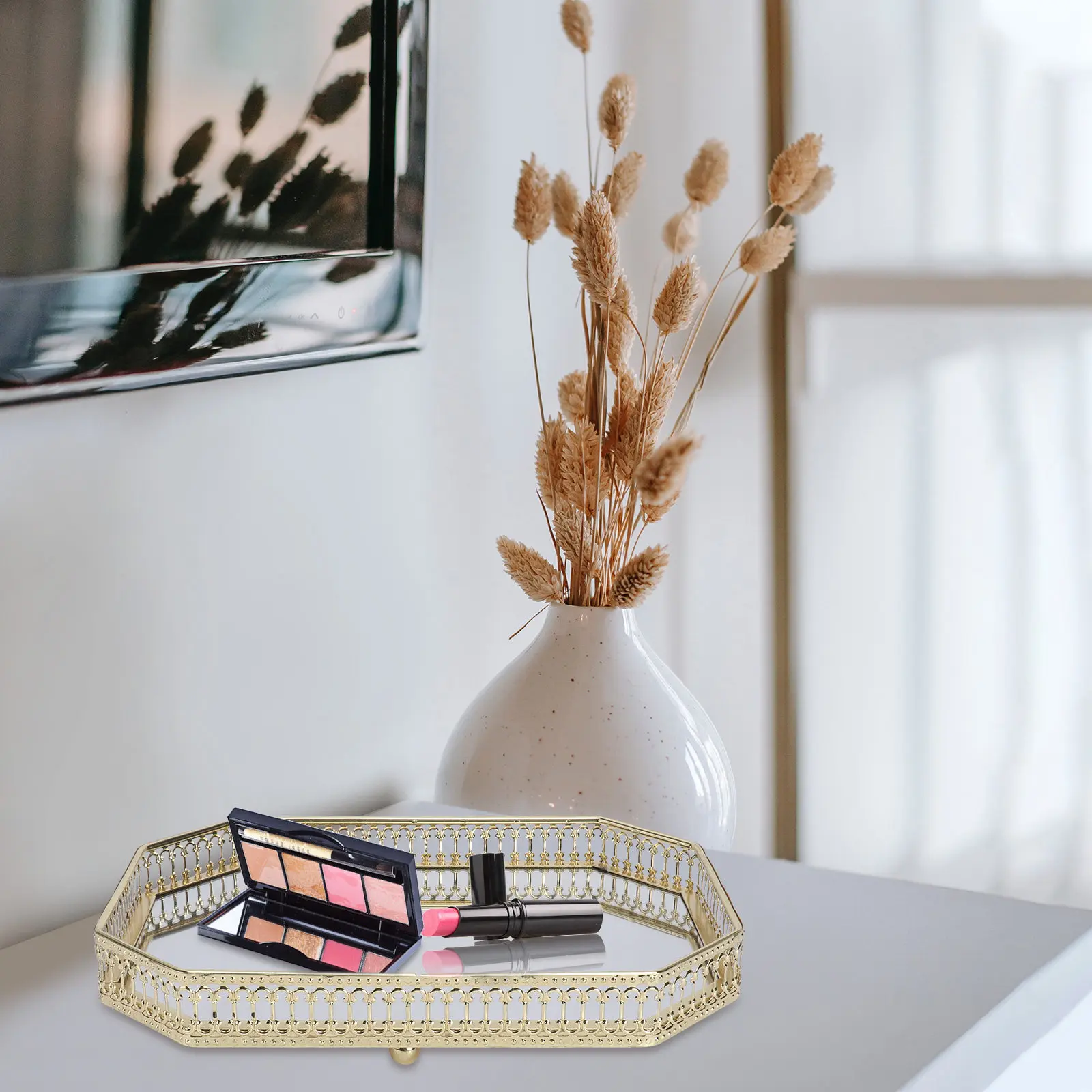 1Pcs Light Luxury Iron Mirror Storage Tray Nordic European Style Hollow Frame High Definition Reflective Surface Multipurpose