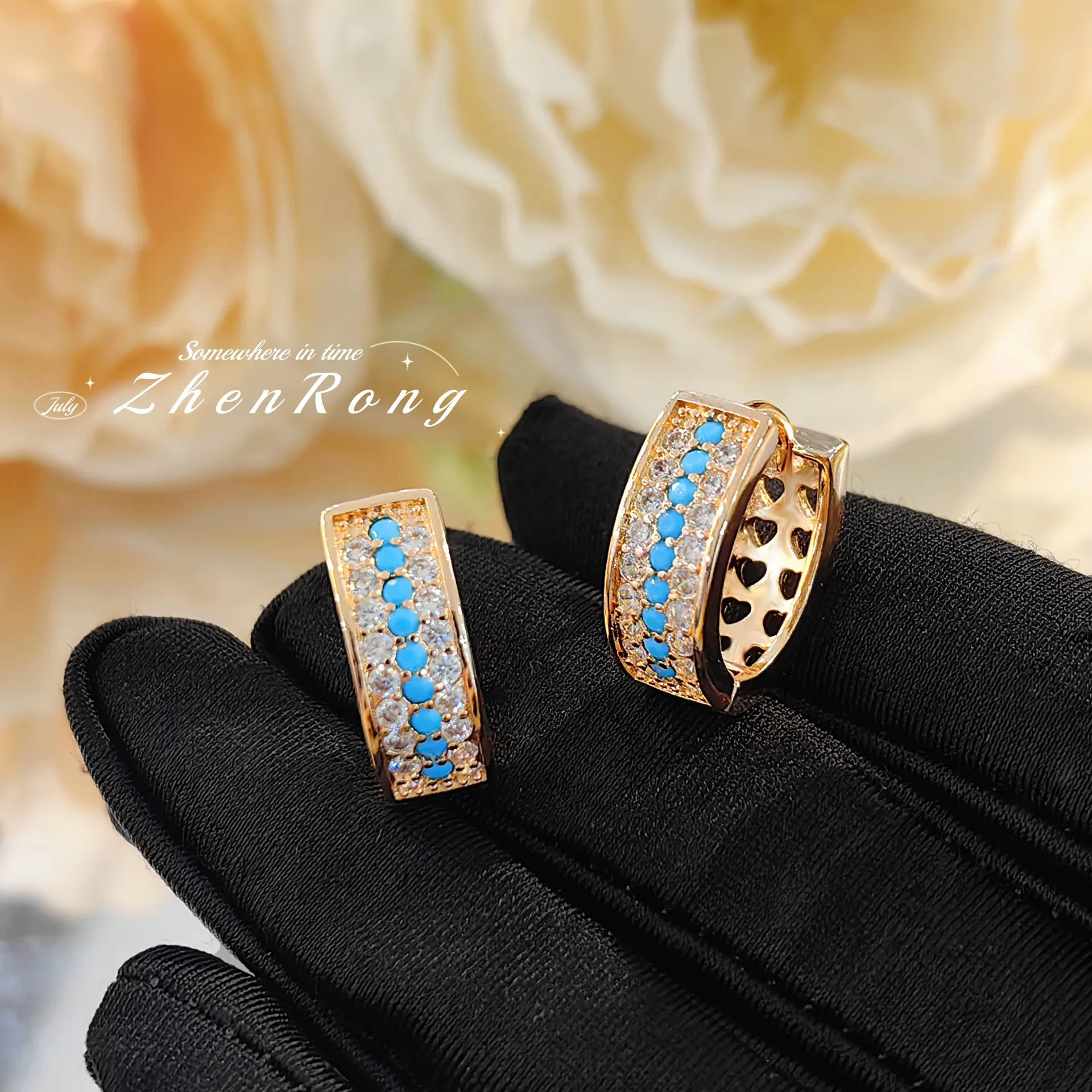 Foydjew Vintage Medieval Style Simulation Blue Turquoise Zircon Earrings U-shaped Design Gold Color Hoop Earrings