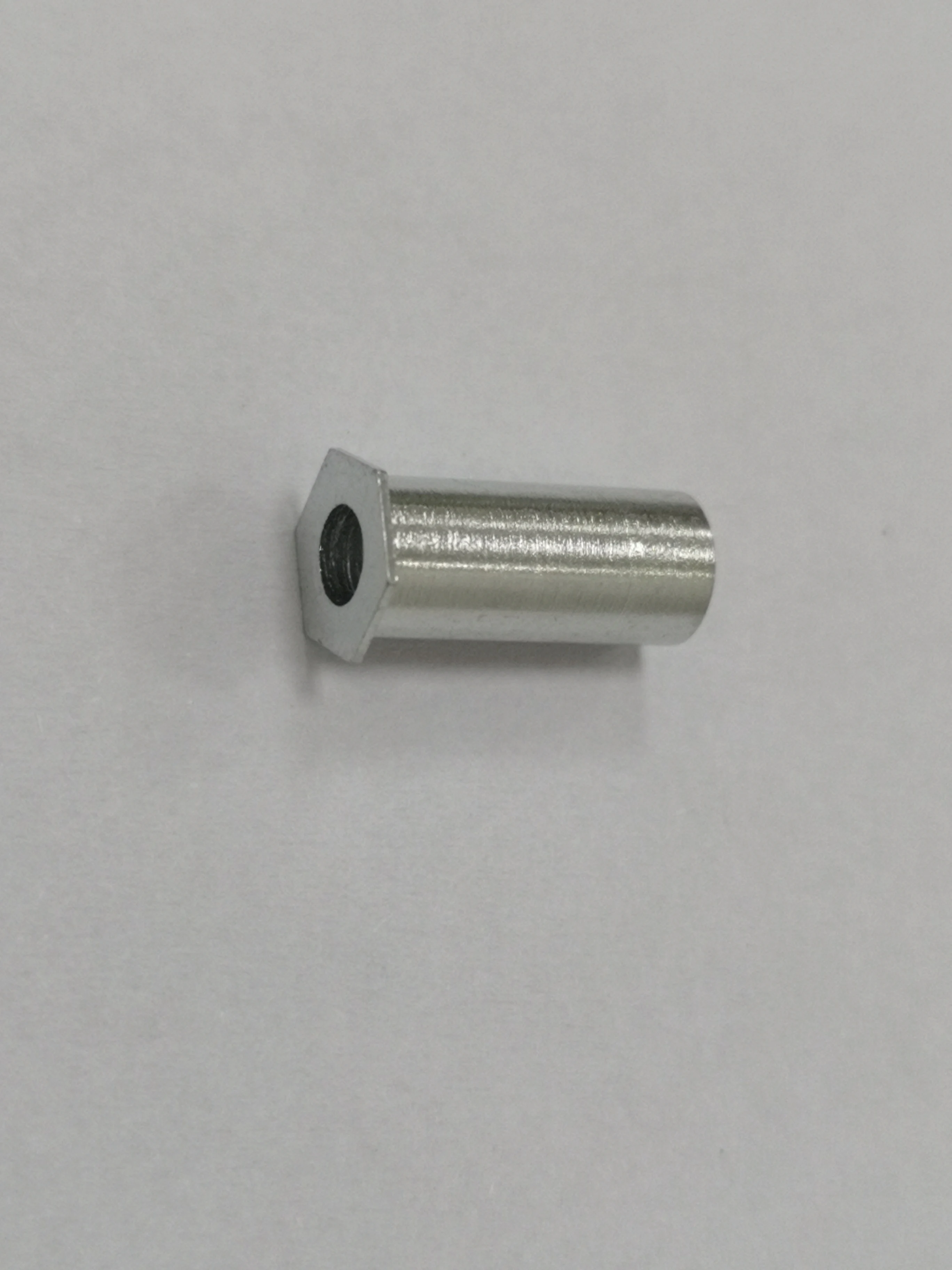 TSOS/TSOA/TSO4-M25/6M25/M35Thin Head Self-Clinching Threaded Standoffs, Use In Sheet 0.63MM Carbon Steel