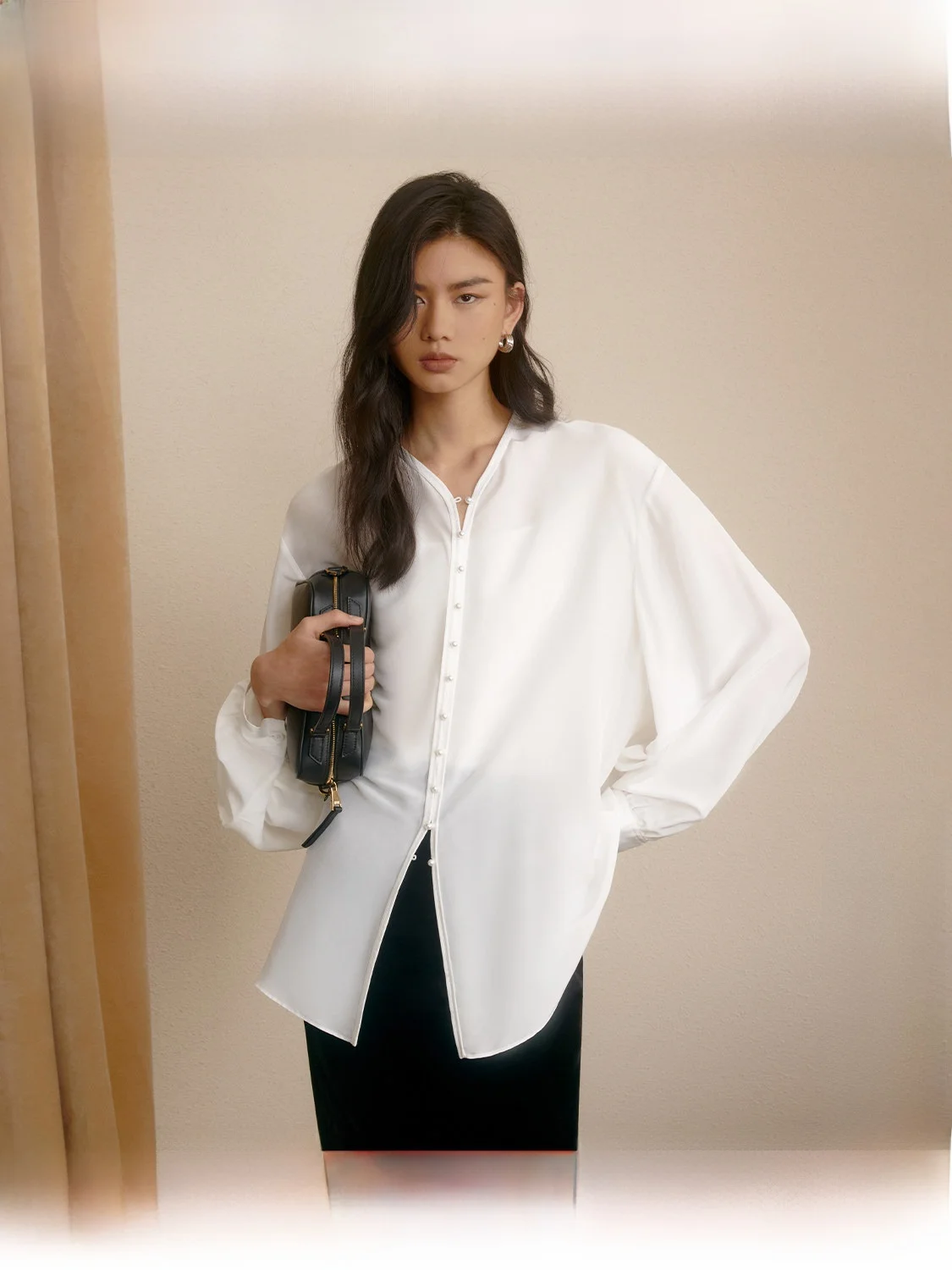 

ZhiZhi Chinese Style Long Sleeve Silk Blend Women's Shirt Autumn Draping Black Casual Loose Fit Lantern Sleeve V-Neck Button up