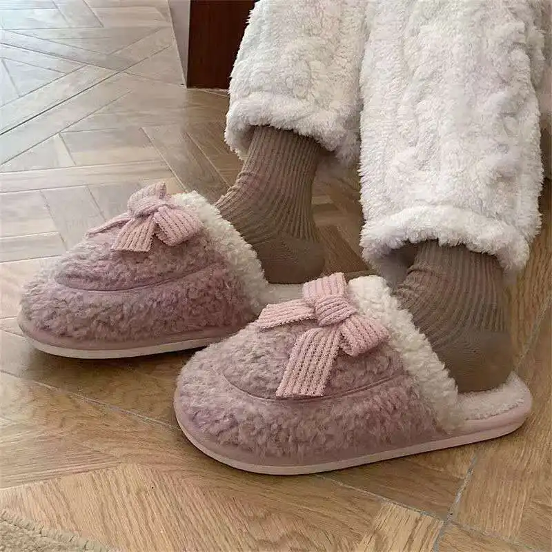 

Winter cotton slippers fashionable simple suitable for daily use providing warmth and comfort perfect for relaxation