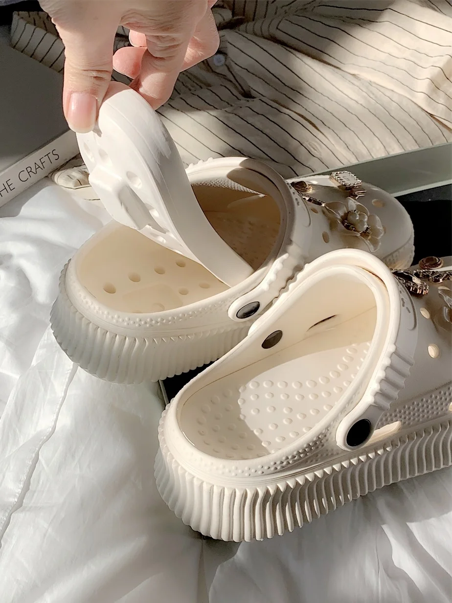 Garden Shoes 2023 Summer Women Slipper Outdoor Versatile EVA Thick Sole Shoes Holes Anti-slip Hollowed-out Beach Sandals Female