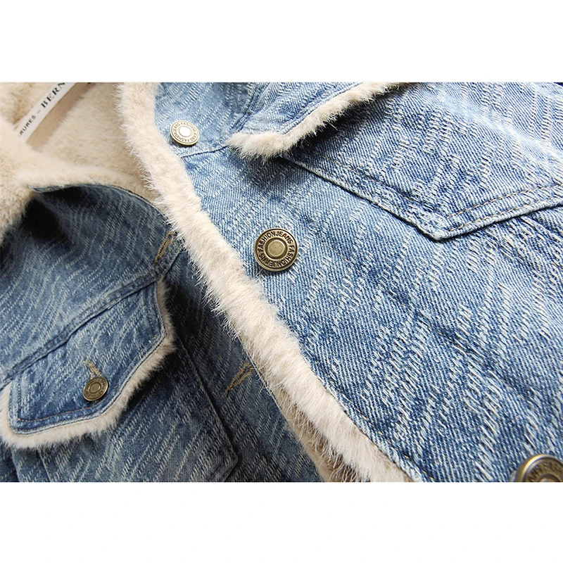 

Vintage Jacquard Lambswool Fur Liner Denim Jacket Women Winter Thick Lapel Cowboy Outerwear Loose Short Jeans Jacket Coat Female