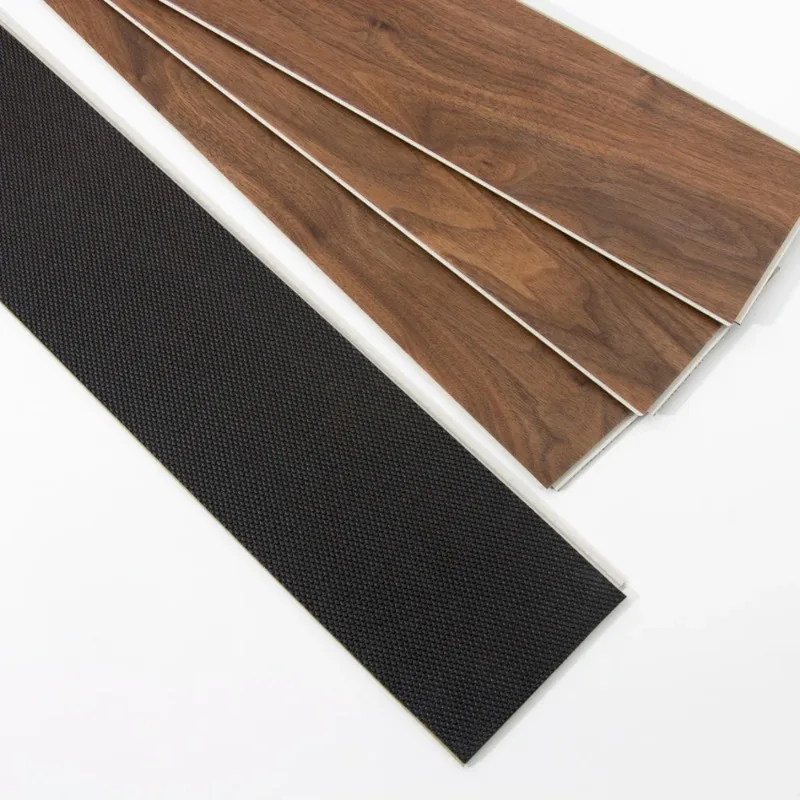 Рисунок 2 - Водонепроницаемый пол из ПВХ Spc для украшения дома