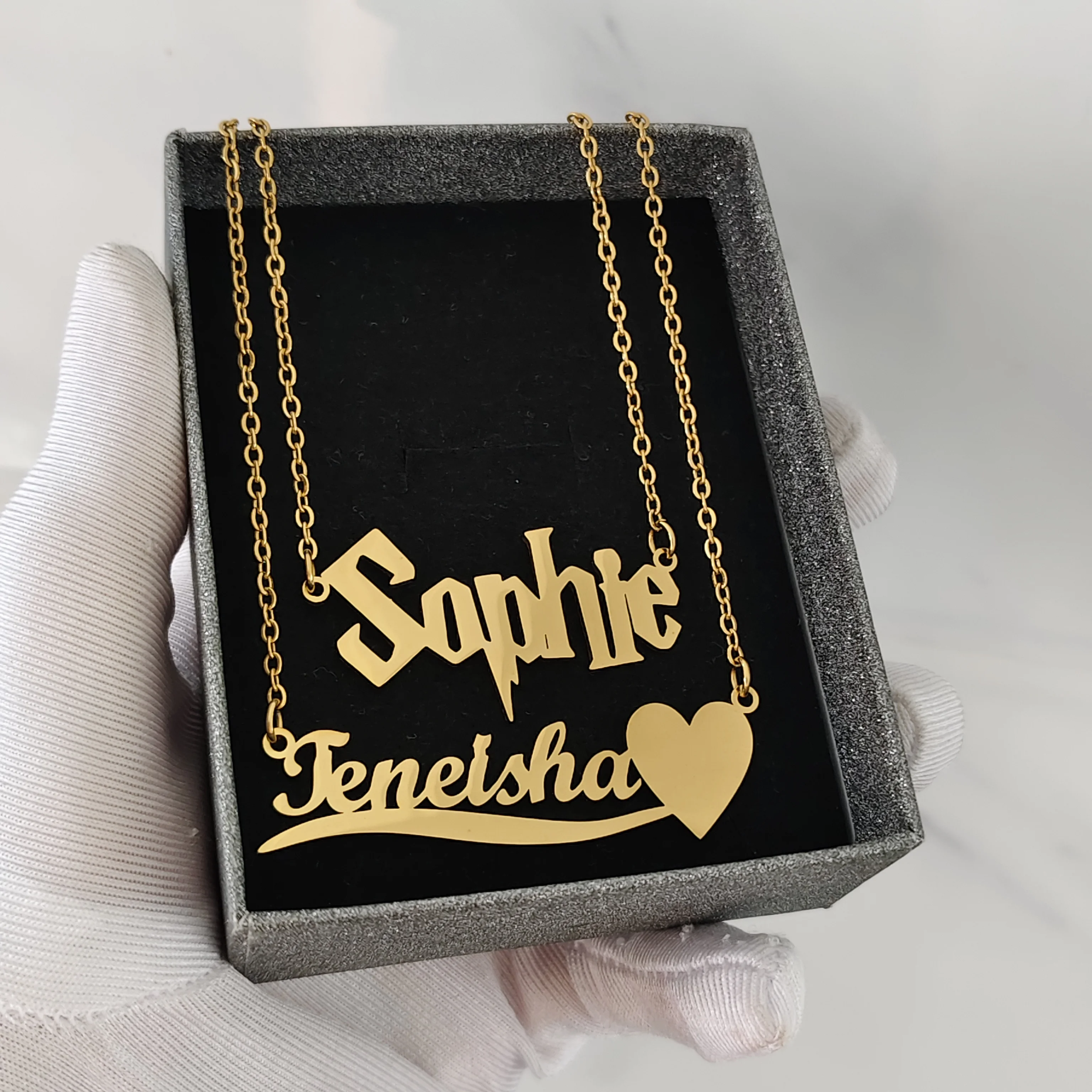 DHQH New Customized Name Heart Necklace Personalized Letter Heart Pendant Necklace Valentine's Day Gift Factory Direct Sales