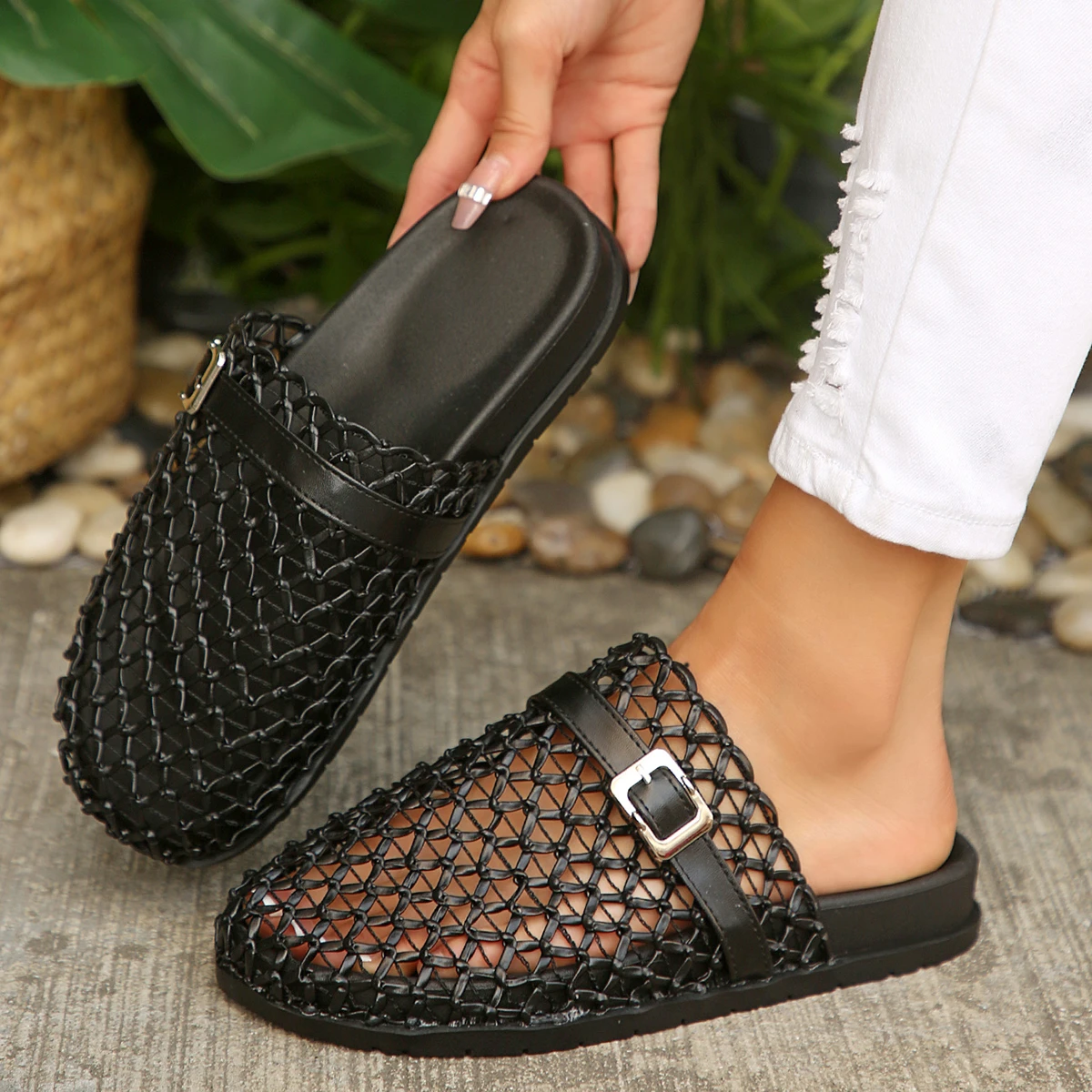 Solid Color Hollow Fishnet Woven Breathable Slippers Summer New Women's Large Size One-leg Thick-soled Non-slip Beach Slippers