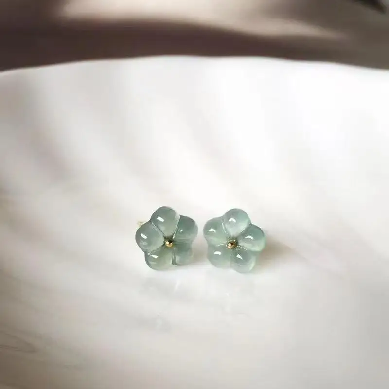 

Romantic 925 Silver Pin Imitation Jadeite Cheery Stud Earring Sweet Engrave Green Jade Daisy Flower Helix Conch Piercing Jewelry
