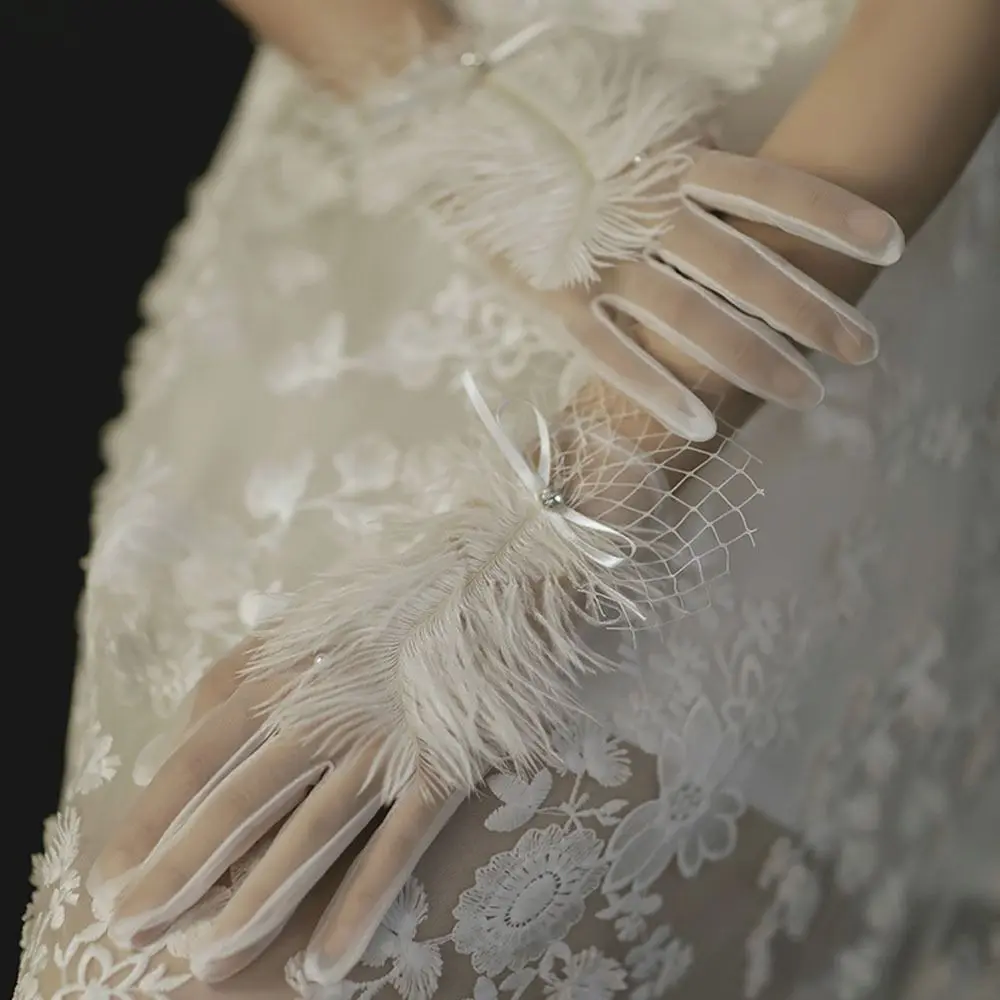 Wedding Bridal Gloves Lace Clothing Gloves Bridal Gown Mittens Gloves Mesh Bow Pearl Short Lace Gloves Wedding Accessories