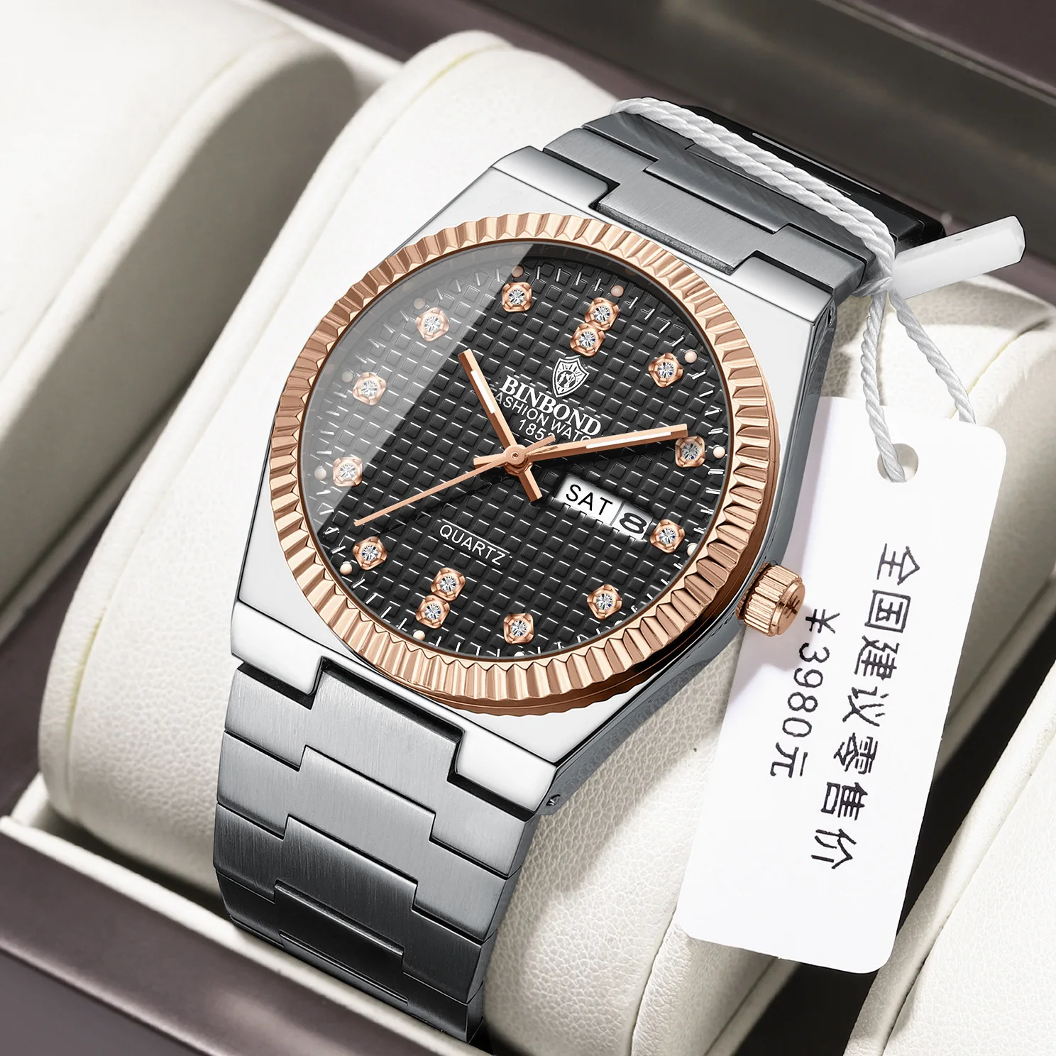Men's Watch Fashion Trend Waterproof Luminous Calendar Carved Case Stainless Steel Wristband Quartz Clock Gift