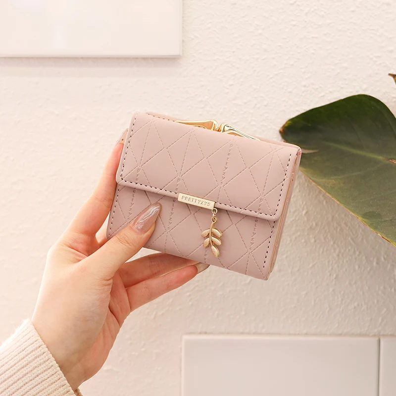2026 Spring New Women's Short Purse Japan and South Korea Small Fresh Leaf Pendant Three Fold Rhomb Coin Purse Multi-Card F