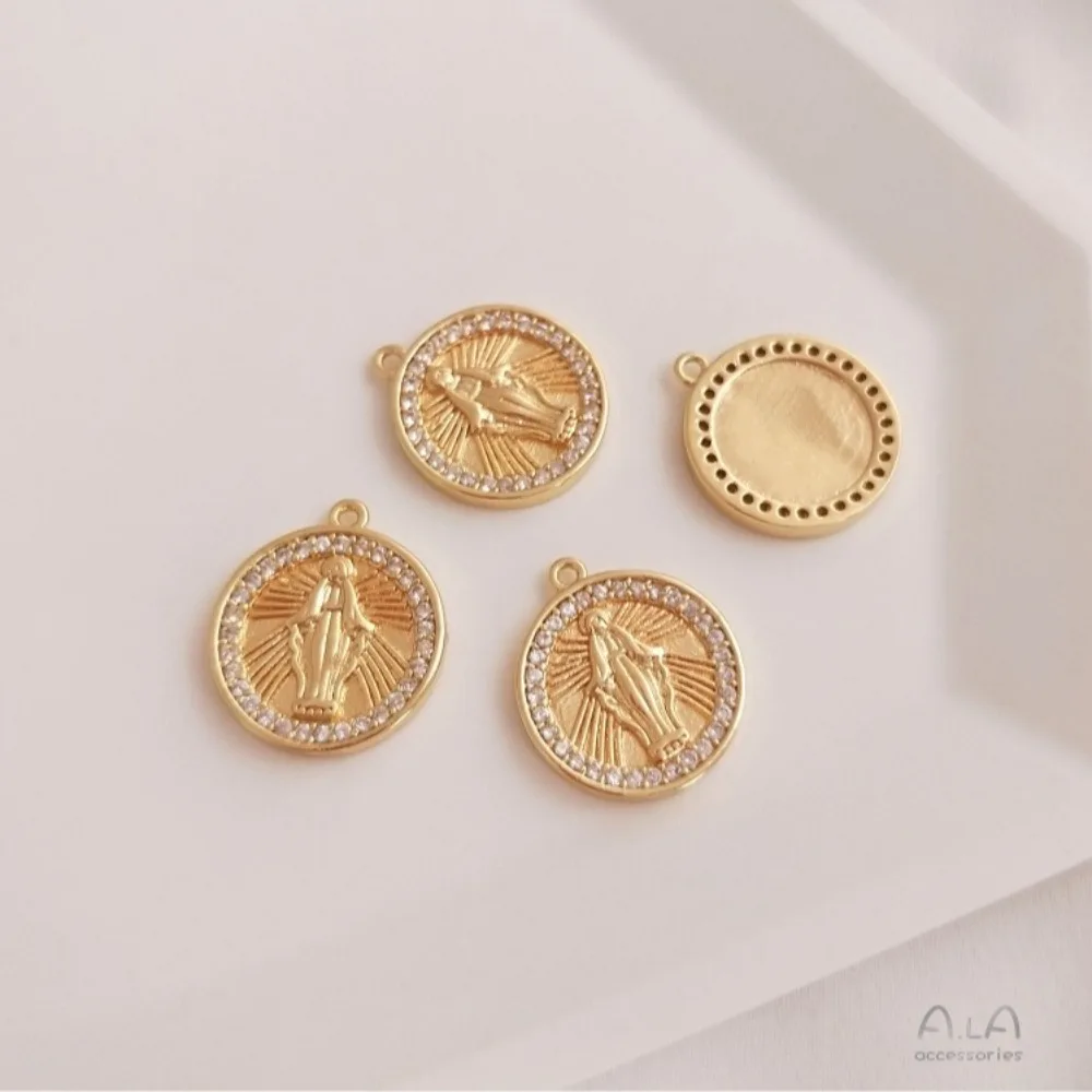 1 قطعة دلايات النحاس 14K الذهب اللون الأوروبية والأمريكية الرجعية صورة الذهب عملة الملكة ماريا الرمزية الترقوة قلادة قلادة