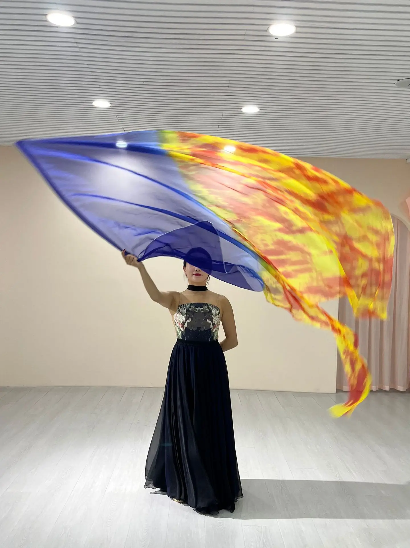 Contrast Colors Stage Performance Flow Art Praise Flag Fire Flags Worship Flags Angel Wings for Church Worship Flags Chiffon