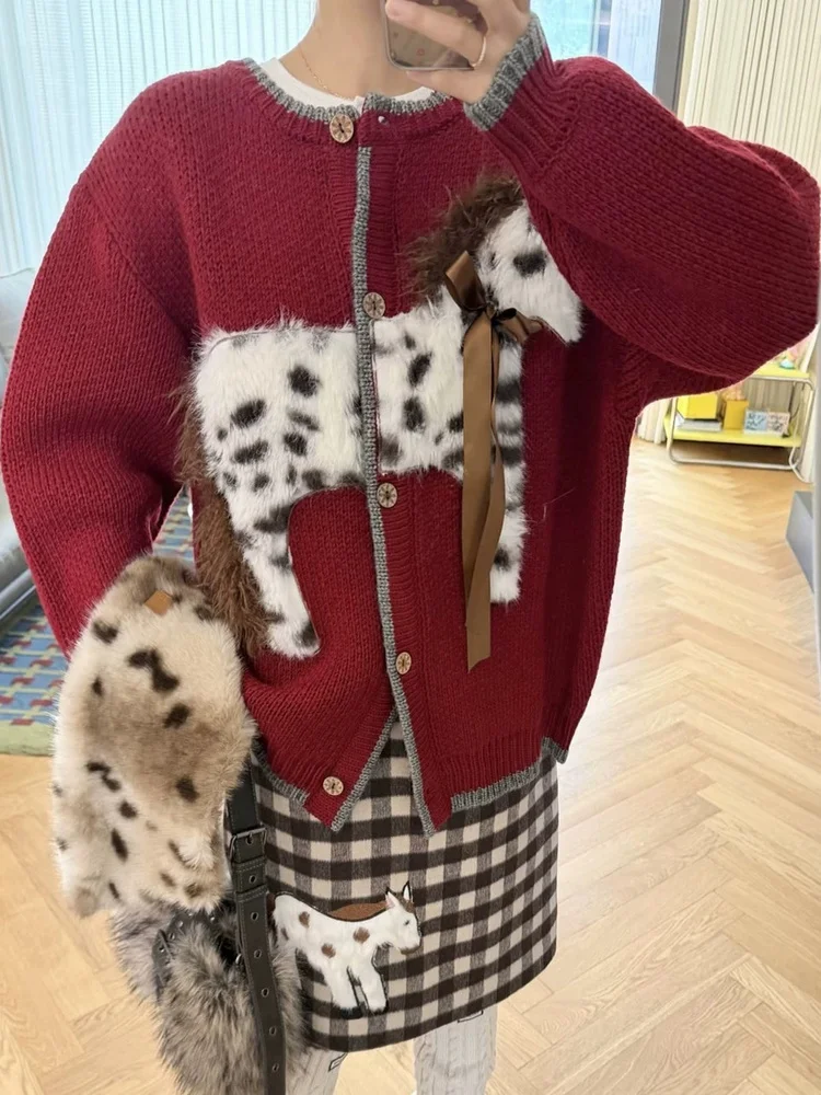 

High-End European Sle Red Knitted Sweater Coat with Cute Dog Patch Embroidery Loose Fit Women's Spring Long Sve Top