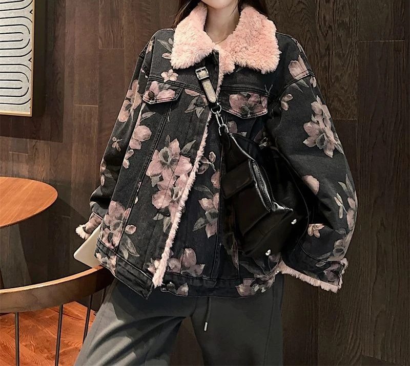 2025 Autumn and Winter New Design Thickened Denim Jacket Women's Printed Retro Cotton Jacket