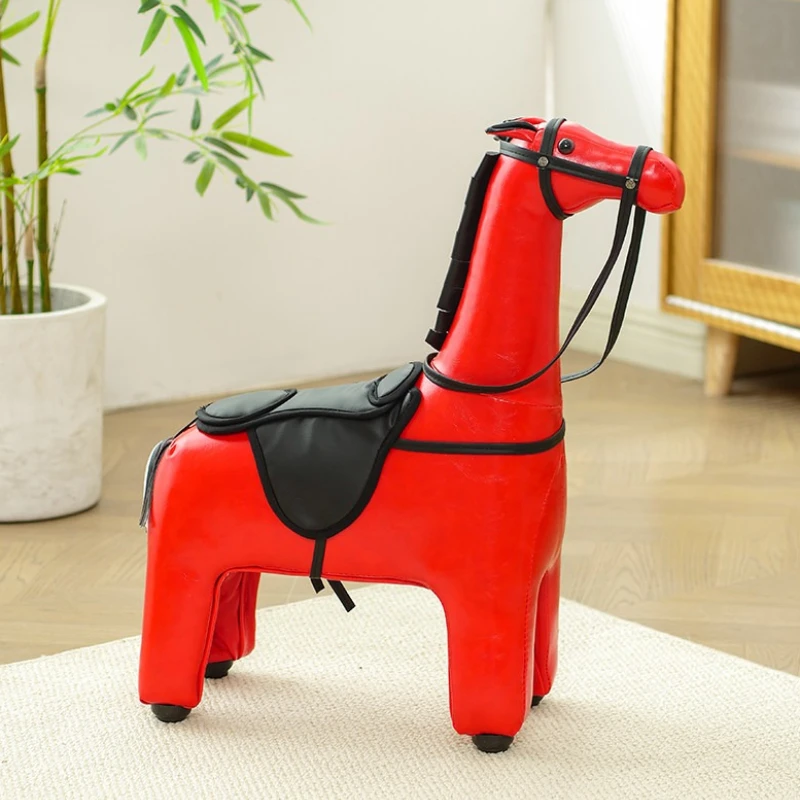 

indoor leisure chair simple modern little pegasus shape Creative stool with wheels taburete ergonómico Living room furniture