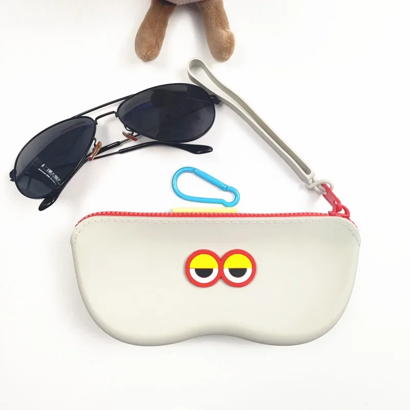 حافظة نظارات سيليكون جديدة محمولة مقاومة للماء ومقاومة للسقوط لعام 2025 سهلة التخزين ومجهزة بمقبض معلق مناسبة للسفر B1