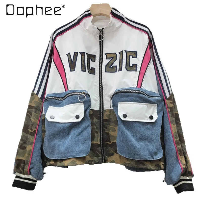 

Осень 2023, новая корейская версия, свободная повседневная джинсовая лоскутная короткая куртка для женщин с большими карманами и воротником-стойкой, топ