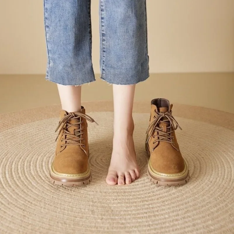 Bottes courtes coordonnantes à lacets pour femmes, chaussures à plateforme confortables, document solide, mode automne, nouveau, 2024