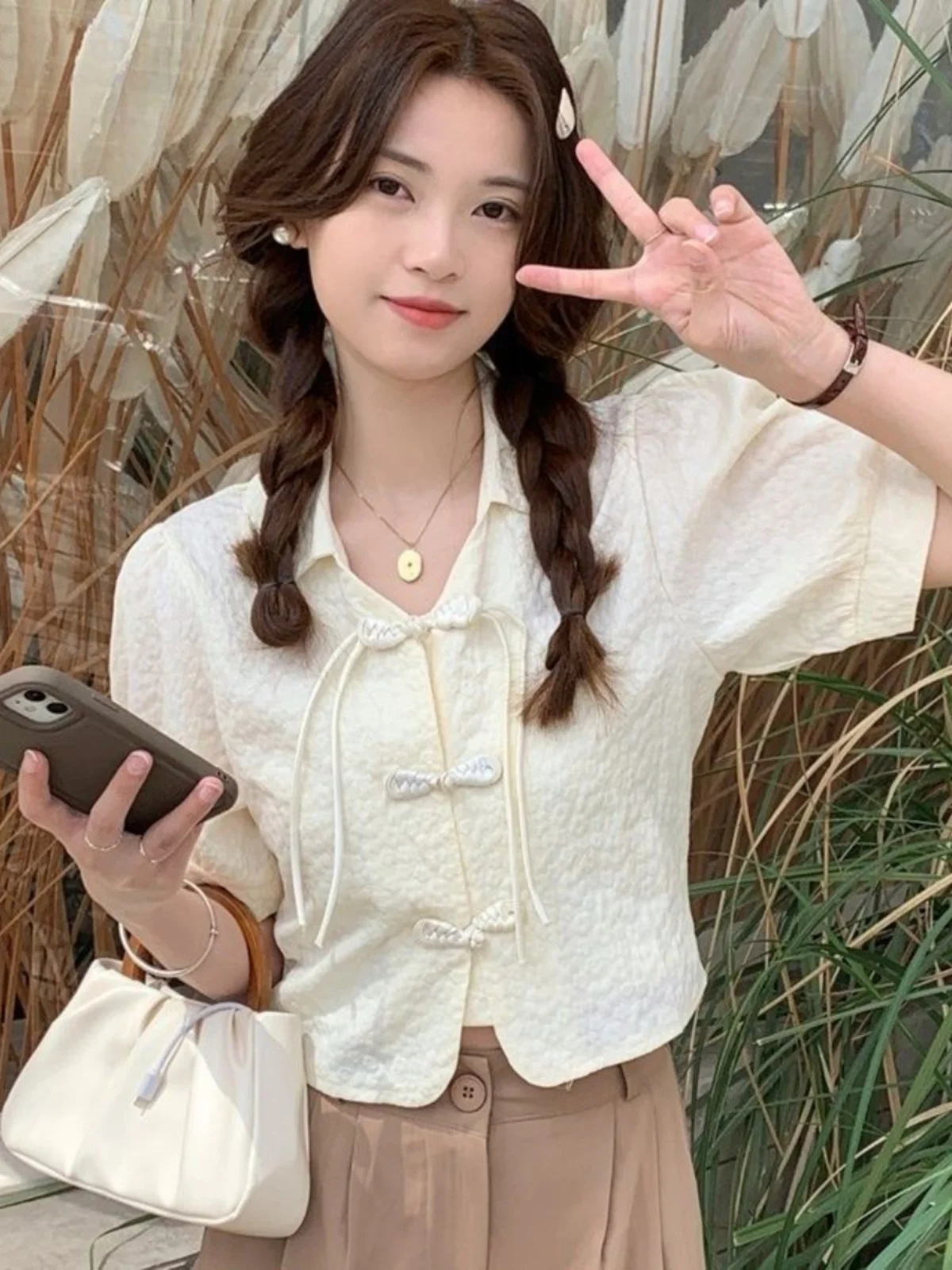 

Retro Button up Short Sleeve Bubble Sleeve White Shirt Women's Design Sensation Summer New Style Loose Fit Polyester
