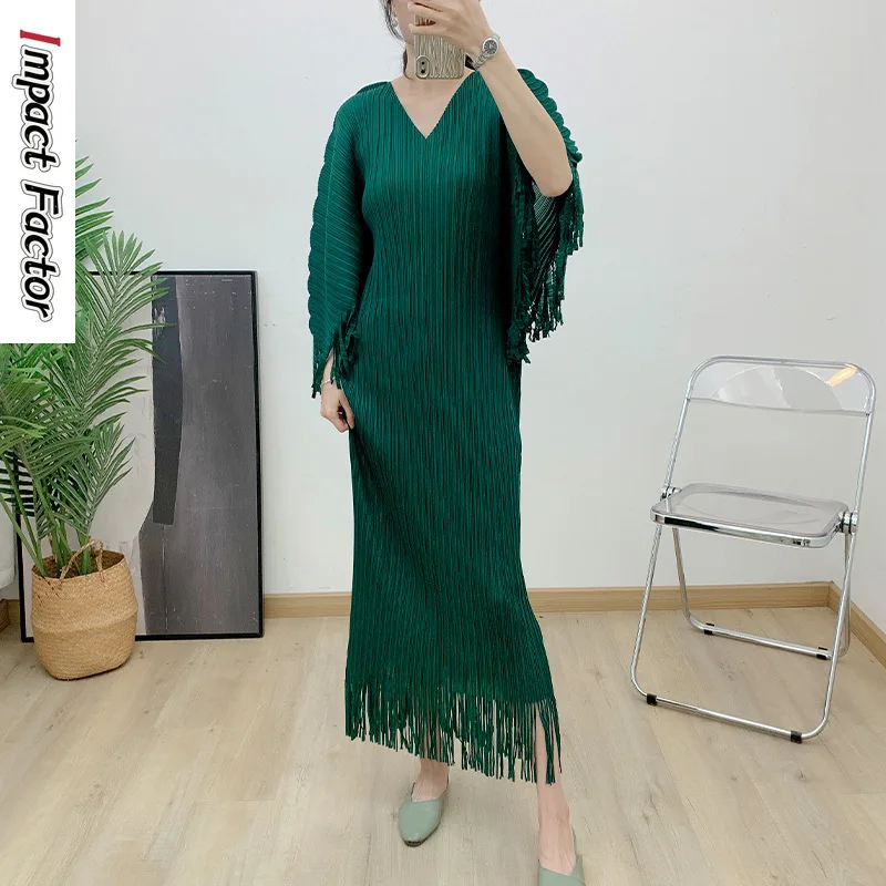 Pleated V-neck French Fringe Dress 2024 Spring and Autumn Seasons Luxury Skirt, Unique Design Dress, Long Dress