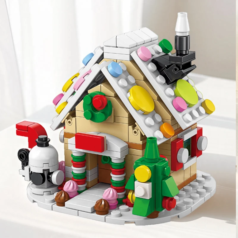 6 In 1 Christmas Series Building Blocks Set Creative Xmas Winter Village House Elk Train DIY Assembled Bricks Toys For Kids Gift