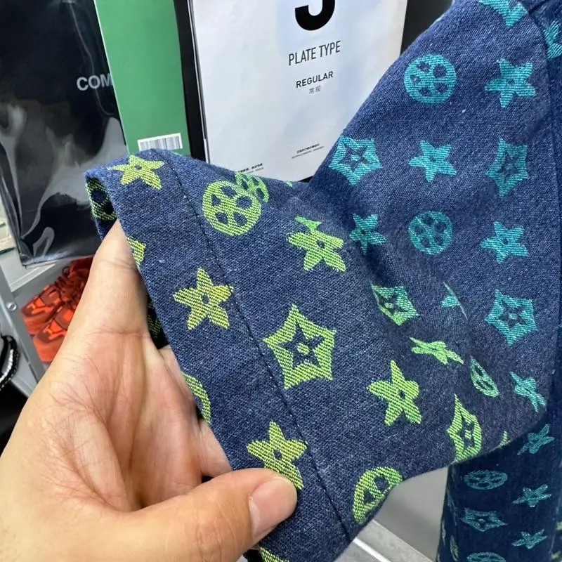 2025 Summer New Trendy Casual Shirt Short Sleeved Men's Fashionable Loose Design Versatile Niche Top Men