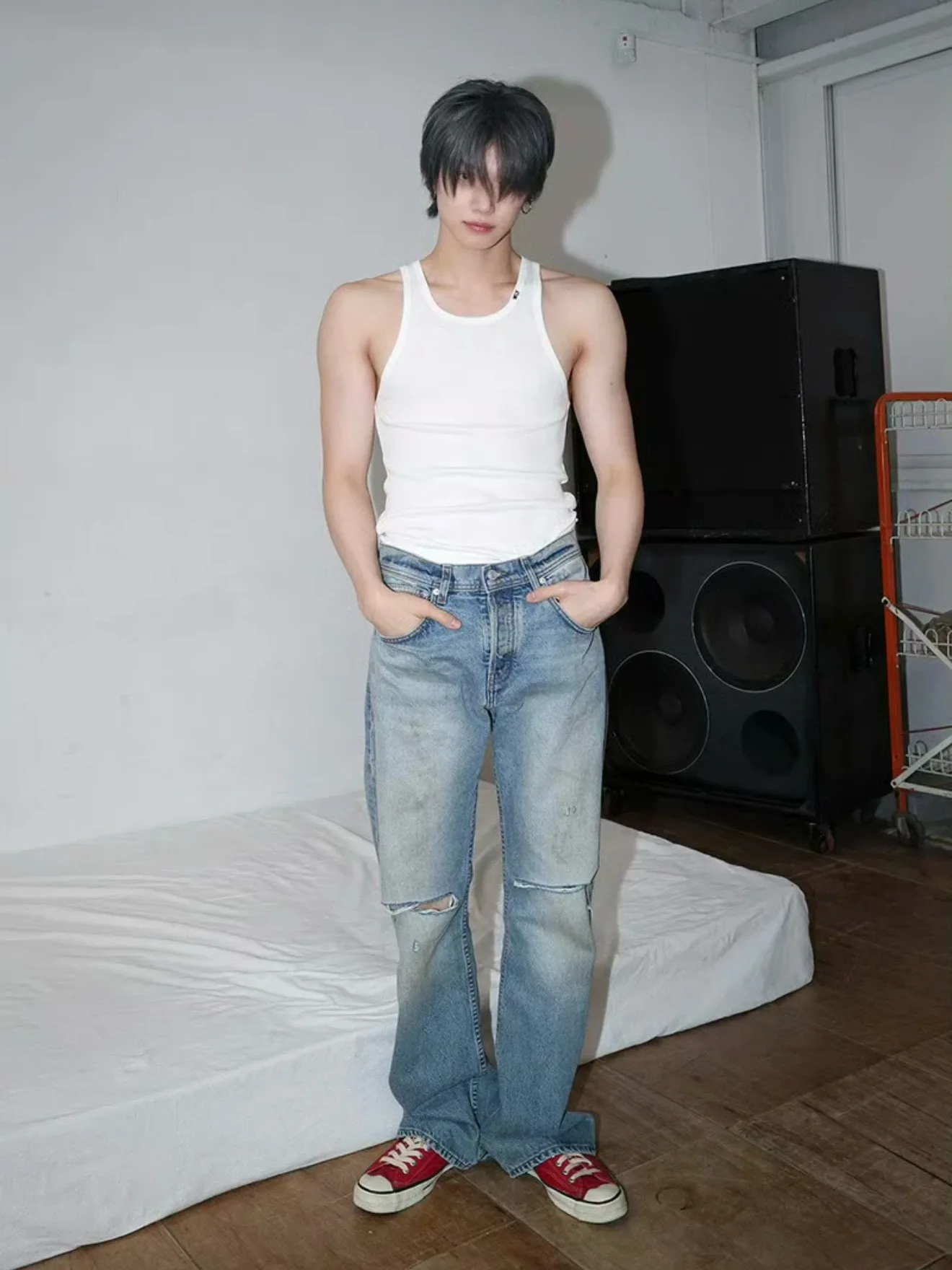 

Retro Waed Distred Straight Leg Jeans Men's Slim Fit Tear And Mud Dyeing Casual Summer Jeans mid Waist Zipper Fly