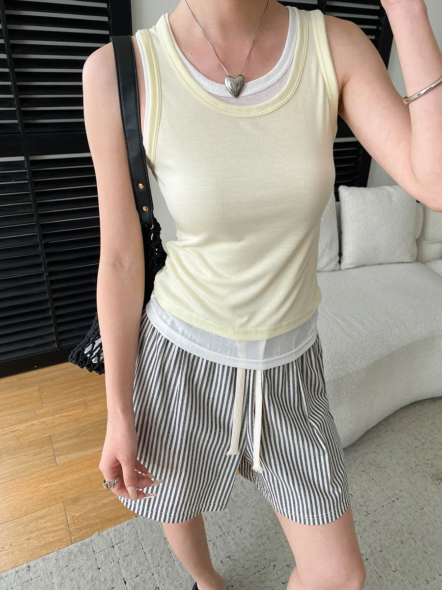 Sommerliches, lässiges, einfarbiges, kontrastfarbenes, zweiteiliges Tanktop mit Rundhalsausschnitt und schmaler Passform für Damen – Detail 33