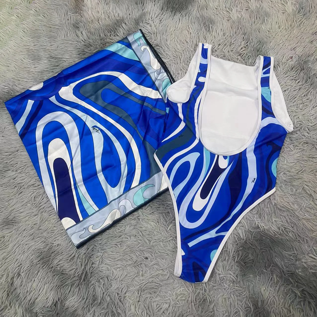 Trajes de baño con bufanda de lujo para mujer, traje de baño de playa, conjuntos de Bikini sexys de marca de diseñador europeo