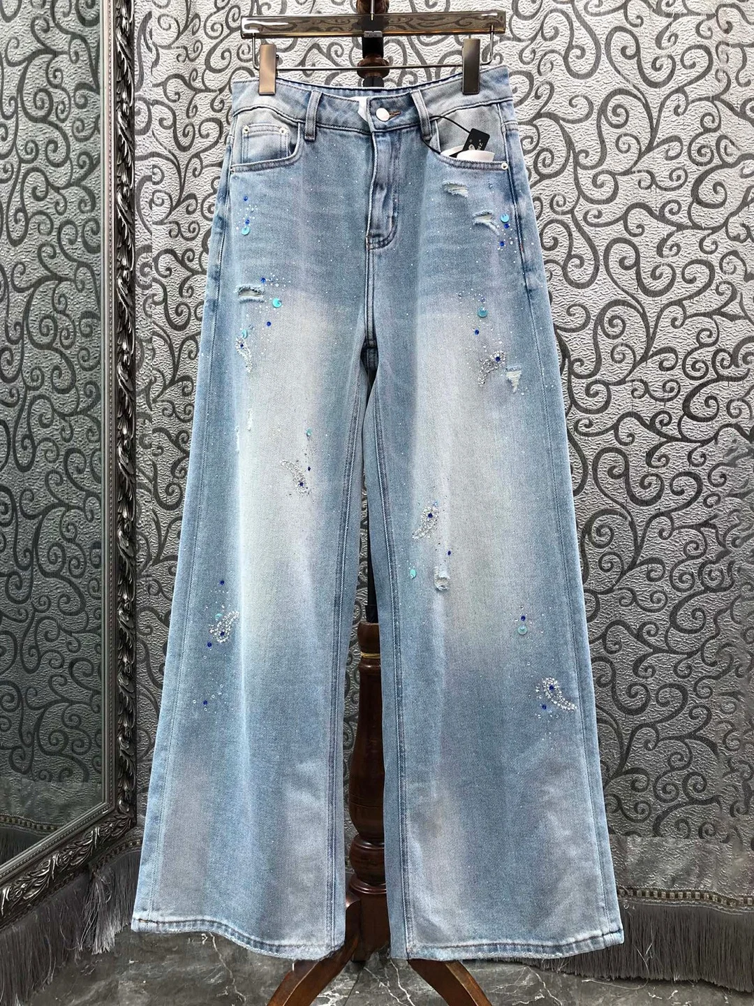 

Milan Small Town South Oil Version Sea Blue Bead Embellished Ripped Retro Washed Straight Leg Denim Jeans D22 Ladies Jeans