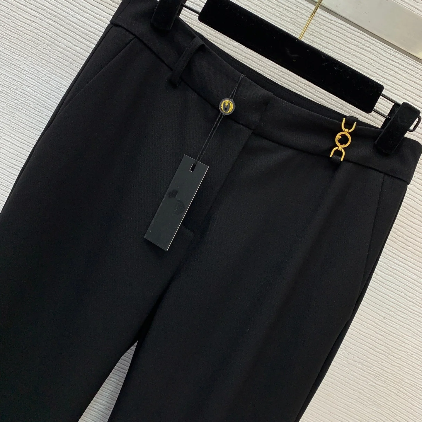 High-end custom wool blend, buttoned waist, mid-rise slim micro-flared pants, trousers