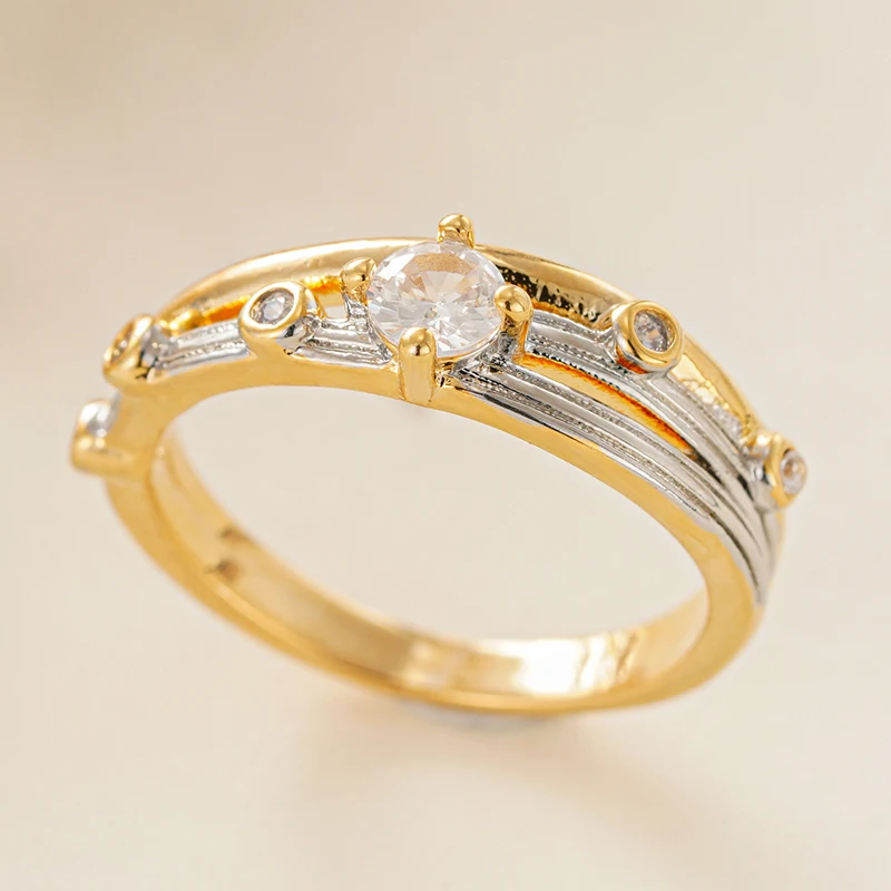 Huitan Exquisite Engagement Rings for Women Fashion Noble Two-tone Design Finger Accessory Elegant Modern Stylish Party Jewelry
