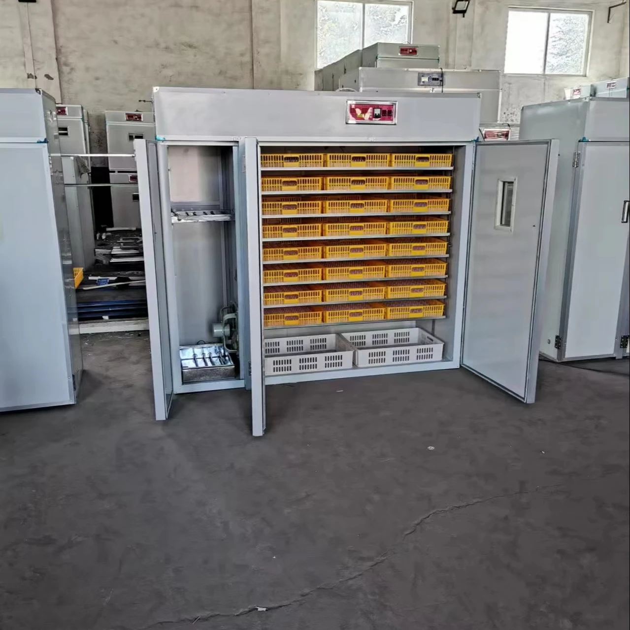 Automatic 2000 Chicken Egg Incubator Hatcher New Condition 220v Tray Essential Fan Motor Components for Farm Use Ducks Quails