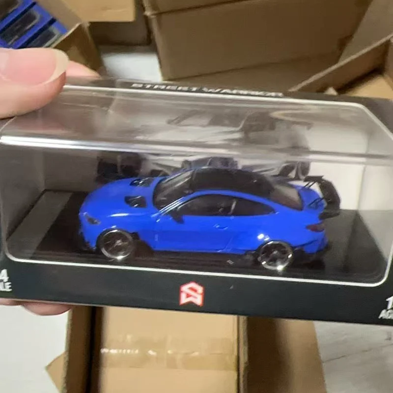 

Diecast Original 1:64 Scale G82 M4 Alloy Model Simulation Classic Decoration Hobbies Souvenirs Gift Collection Static Display