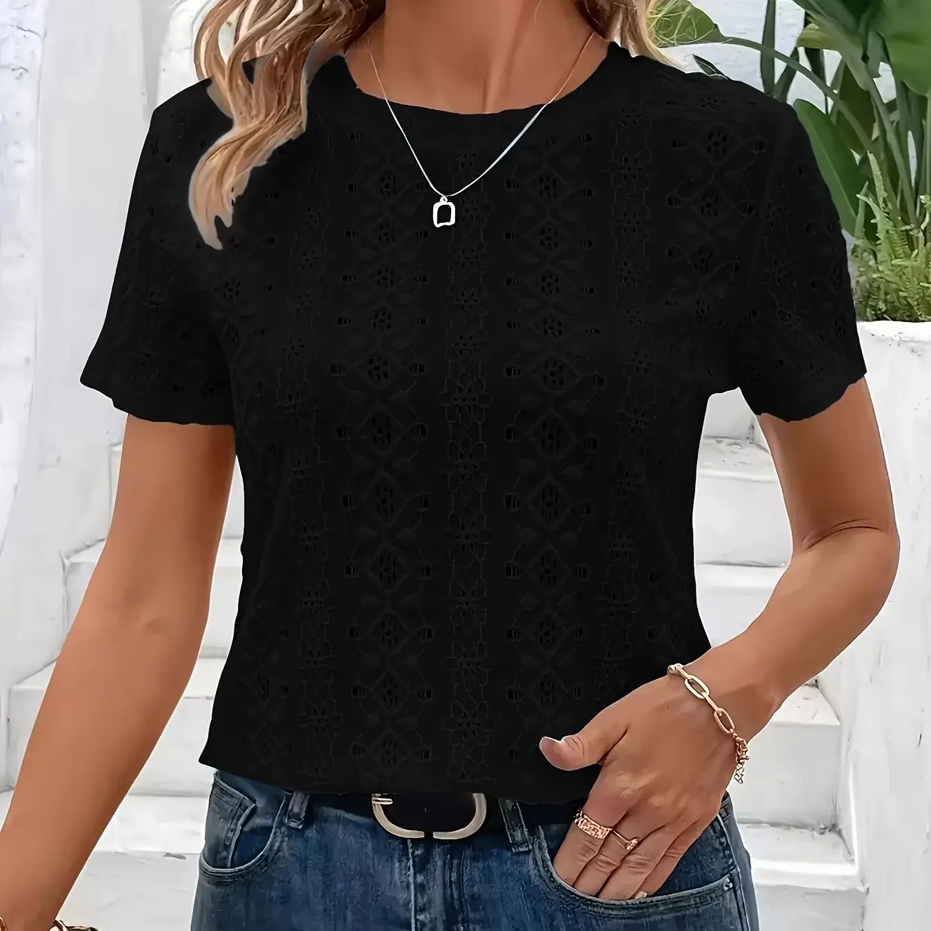 Neues Sommer-T-Shirt für Damen mit Rundhalsausschnitt und Schnürung, kurzärmelig, lässig, vielseitig, einfarbig, lockere Passform, schlankmachendes Oberteil – Detail 1