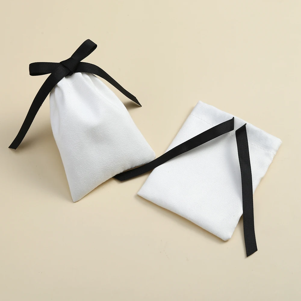 50pcs White Jewelry Packaging with Black Ribbon Velvet Drawstring Bag for Makeup Wedding party Pouches Small Flannel Gift Bags