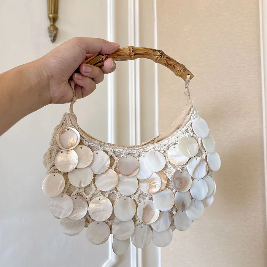 French Elegant Round Shell Handbag For Women Summer Leisure Fashion Vacation Style Tassel Woven Bamboo Handle Clutch Bags