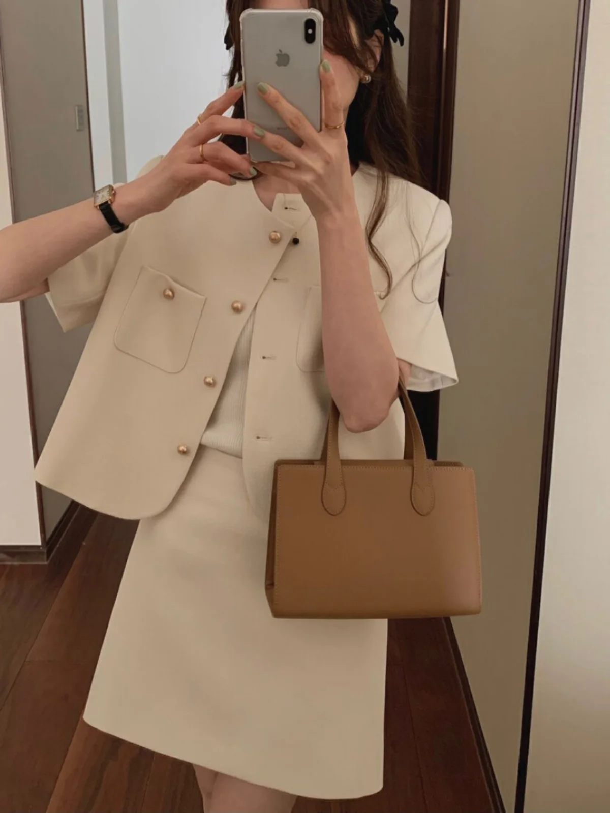 

Elegant Women's Short-sleeved Suit Jacket Skirt 2024 Summer Loose High-end Office Lady Suit Top Short A-line Skirt Two-piece Set