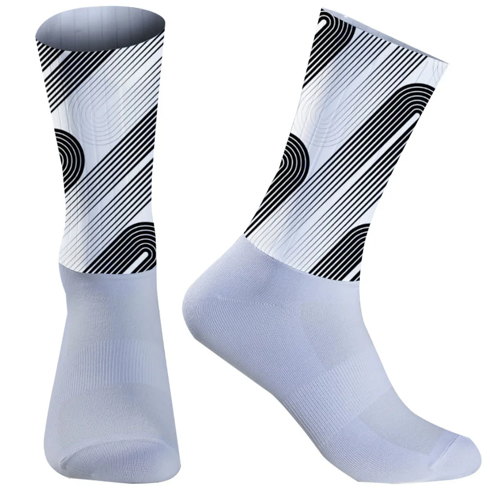 

2025 New Antibacterial, odor proof, breathable mesh socks keep feet fresh during summer cycling