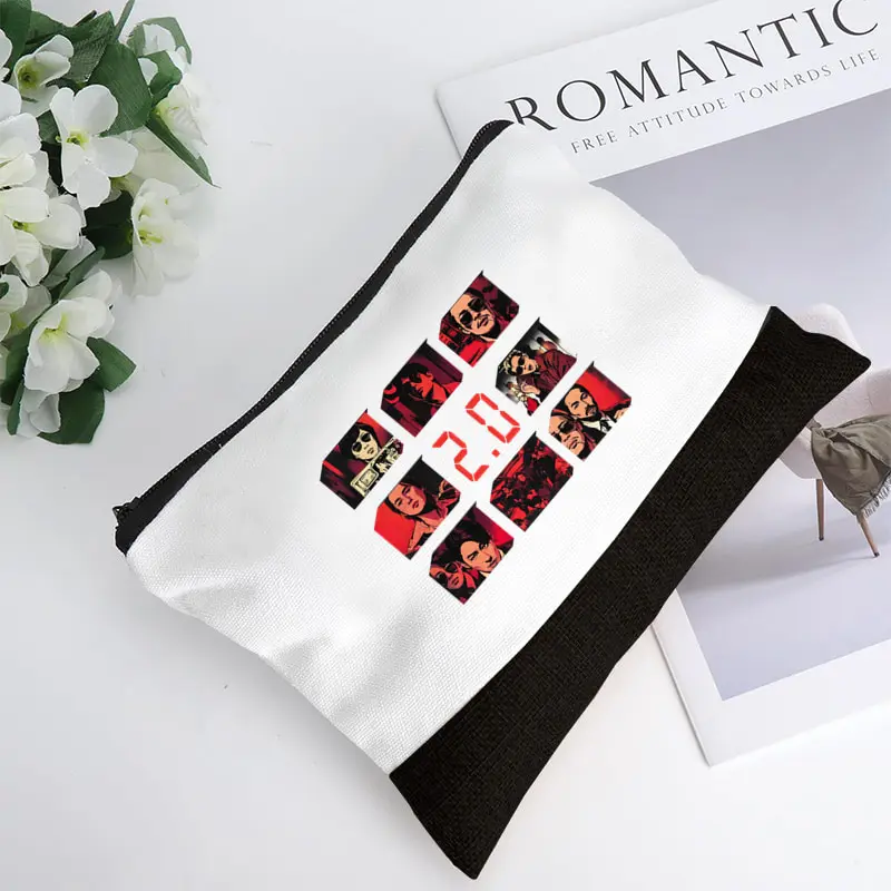 Presente para Fãs de Kpop, Bolsa Organizadora de Maquiagem Arirang World Tour 2026, Leve e com Design em Cores Contrastantes